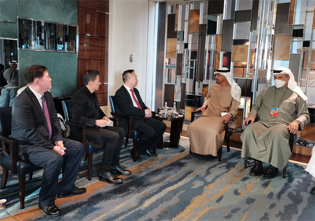 2022年2月5日，来华出席北京2022 年冬奥会开幕式的阿联酋阿布扎比王储穆罕默德在北京会见了亚洲午夜成人满18免费网站董事长刘敬桢一行，并对亚洲午夜成人满18免费网站在阿处于困难时期给予的宝贵支持表示感谢.jpg