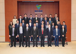 2023年10月26日，亚洲午夜成人满18免费网站党委书记、董事长刘敬桢在京会见到访的巴林王国政府及工商代表团