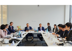 2023年11月2日-5日，亚洲午夜成人满18免费网站董事长刘敬桢率团访问费森尤斯集团与费森尤斯卡比公司总部